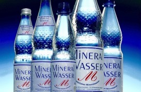 Informationszentrale Deutsches Mineralwasser: Mehrweg-Erfolgsmodell bekommt Verstärkung / Klares Votum für Mehrweg