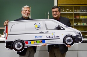 Arbeitgeberverband Chemie Baden-Württemberg e.V.: Chemielabor soll mobil werden: "Fehling-Mobil" wird mit Unterstützung der chemischen Industrie auf die Straße gebracht / 40.000-Euro-Spende für Mitmachlabor der Universität Stuttgart (mit Bild)