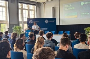 Polizeiakademie Niedersachsen: POL-AK NI: Ein neuer Jahrgang beginnt: 625 Studierende starten an der Polizeiakademie Niedersachsen