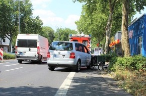 Kreispolizeibehörde Viersen: POL-VIE: Viersen: Autofahrerin übersieht beim Abbiegen Radfahrer - leicht verletzt