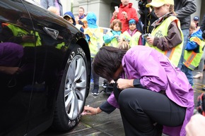 Doris Leuthard ambassadrice de la campagne «Roues arrêtées,enfants en sécurité»