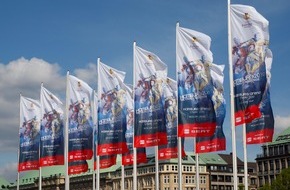 FahnenFleck GmbH & Co. KG: Wehende Willkommensgrüße für das Endspiel der -Europa League 2010-