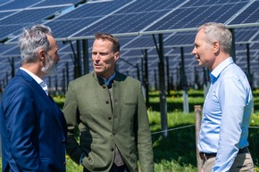 Energiewende bei Nestl&eacute; in Biessenhofen: mit neu er&ouml;ffneter Agri-Photovoltaic-Anlage auf der Kuhweide und W&auml;rmepumpen in die Zukunft