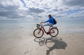 Tourismus-Agentur Schleswig-Holstein GmbH: Weltfahrradtag: Abenteuer für Fahrradfans in Schleswig-Holstein