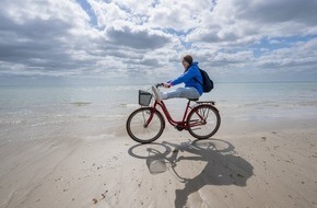 Tourismus-Agentur Schleswig-Holstein GmbH: Weltfahrradtag: Abenteuer für Fahrradfans in Schleswig-Holstein