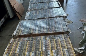 Hauptzollamt Augsburg: HZA-A: Circa 75.000 Zigaretten in LKW-Auflieger versteckt