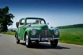 Emotionen im kühlen Norden: Sechs SKODA Raritäten am Start der &quot;Hamburg-Berlin-Klassik&quot; (FOTO)