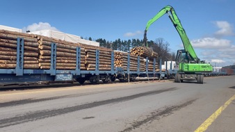 Deutsche Säge- und Holzindustrie Bundesverband e. V. (DeSH): Klimaschutz auf die Schiene bringen
