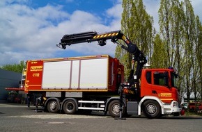 Feuerwehr Recklinghausen: FW-RE: Verkehrsunfall mit PKW auf dem Dach