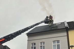 Feuerwehr Mülheim an der Ruhr: FW-MH: Schornsteinbrand sorgt für Einsatz der Feuerwehr