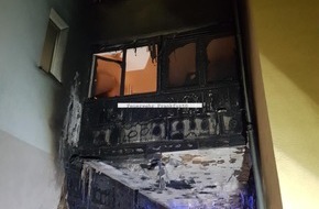 Feuerwehr Frankfurt am Main: FW-F: Brennender Motorroller entzündet Fassadendämmung und löst Wohnungsbrand aus