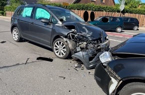 Polizei Minden-L&uuml;bbecke: POL-MI: Verkehrsunfall im Kreuzungsbereich - Kleinkind leicht verletzt