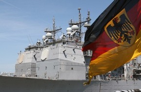 Presse- und Informationszentrum Marine: Deutsche Marine - Pressemeldung: Deutscher Marineverband nimmt an großem Seemanöver im Atlantik teil