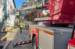 Feuerwehr Herdecke: FW-EN: Heimrauchmelder und Nachbarin verhindern Schlimmeres - Großes Glück bei Brand in der Kampstraße