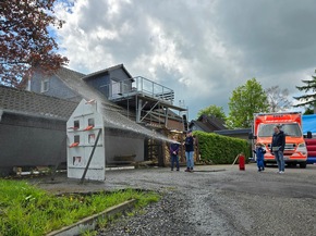 FW Marienheide: Tag der offenen Türe und Einweihung des neuen Schulungsraumes sowie der Umkleide im Feuerwehrgerätehaus Kempershöhe
