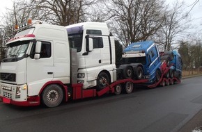 Polizeiinspektion Cuxhaven: POL-CUX: Erneut verkehrsunsicheren LKW aus dem Verkehr gezogen