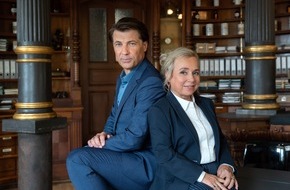 ARD Das Erste: Endlich Freitag im Ersten: Start der neuen ARD Degeto-Reihe "Einspruch, Schatz!" mit ChrisTine Urspruch und Wolfram Grandezka in den Hauptrollen