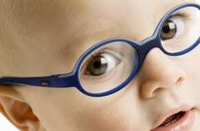 JAKO-O: Die neuen JAKO-O Kinderbrillen: für Babys, besondere Kinder und zum Sport (mit Bild)