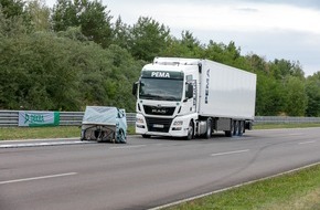 DEKRA SE: Lkw-Assistenzsysteme retten Leben - DEKRA fordert weitere Anstrengungen / IAA Nutzfahrzeuge in Hannover