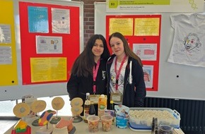 Universit&auml;t Kassel: "Gehirnwellengesteuertes Gaming": Jugend forscht junior an der Uni Kassel