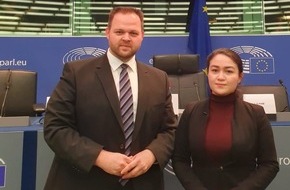 Engin Eroglu MdEP (Renew Europe Fraktion): Engin Eroglu, MdEP (FREIE WÄHLER) macht auf europäischer Ebene auf die Massensterilisationen und den Völkermord aufmerksam, der von der chinesischen Regierung an den Uiguren begangen wird