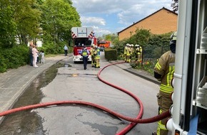 Freiwillige Feuerwehr Lage: FW Lage: Feuer 2/Carport-/Garagenbrand - 06.05.2022 - 15:37 Uhr