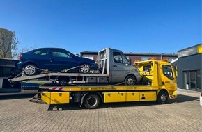 Polizei Bochum: POL-BO: Abschlepper schleppt Abschlepper schleppt Auto ab - Fahrer (44) ist ohne gültige Fahrerlaubnis unterwegs