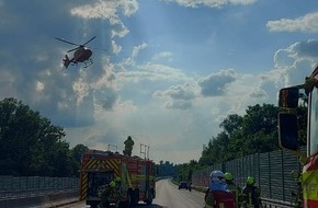 Feuerwehr Ratingen: FW Ratingen: Verkehrsunfall auf der Autobahn A 524