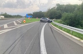 Polizei Essen: POL-E: Alpen: Unbekannte sprengen Geldautomaten und flüchten nach Unfall auf A57 - 2. Folgemeldung