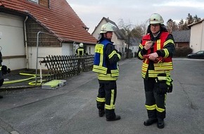 Feuerwehr der Stadt Arnsberg: FW-AR: WOHNUNGSBRAND-ÜBUNG IN HERDRINGEN