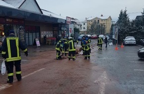 Freiwillige Feuerwehr Lügde: FW Lügde: Technische Hilfe Ölschaden