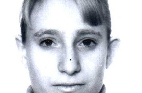 Polizeidirektion Göttingen: POL-GOE: (570/04) 17-jährige POLINA spurlos verschwunden - Fahndung mit Foto