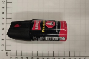 BPOL NRW: Bundespolizei stellt mehrere Messer und andere gefährliche Gegenstände sicher