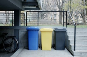 Initiative "Mülltrennung wirkt": Plötzlich Mülltrennung: Erste Wohnung
