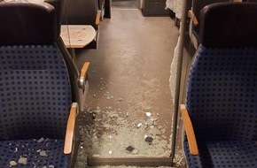 Bundespolizeiinspektion Magdeburg: BPOLI MD: Zeugenaufruf der Bundespolizei: Bisher unbekannte Täter randalieren im abgestellten Reisezug