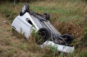 Kreisfeuerwehrverband Segeberg: FW-SE: Schwerer Verkehrsunfall in den Schmalfelder Kurven