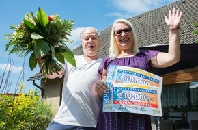 Deutsche Postcode Lotterie: Postcode-Gewinn in Niedersachsen: 20.000 Euro für Hunderetterin