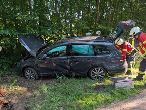 POL-STD: 56-jährige Autofahrerin bei Unfall in Harsefeld schwer verletzt - Kreisstraße gesperrt