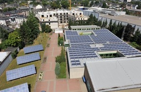 innogy eMobility Solutions: RWE: Erste "BürgerEnergie-Anlagen" erfolgreich finanziert / Partnerschaftliches Beteiligungsmodell für Bürger / Über 100 Mitglieder gewonnen (BILD)