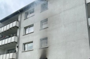 Feuerwehr Essen: FW-E: Ausgedehnter Küchenbrand in einem Mehrfamilienhaus - keine Verletzten