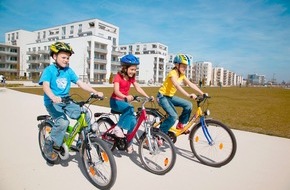 ADAC: Sicher Radfahren nicht kinderleicht / Erst Achtjährige lernen Gefahren im Straßenverkehr erkennen