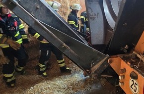 Feuerwehr München: FW-M: Tödlicher Arbeitsunfall (Aubing)