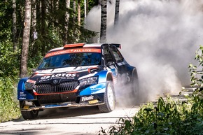 SKODA Teams gewinnen Kategorien WRC2 und WRC3 beim WM-Lauf Rallye Estland