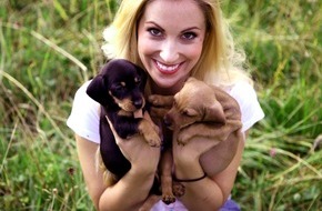 SAT.1: Der Schwanzlurch hat Blähungen! "Herz & Schnauze" mit Andrea Kaiser ab Sonntag, 23. September 2012, um 16.00 Uhr in SAT.1 (BILD)