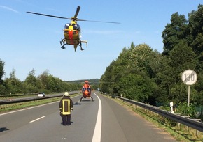 FW-AR: LKW-Unfall auf der BAB 445 bei Neheim fordert zwei Schwerstverletzte
