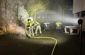 Freiwillige Feuerwehr Werne: FW-WRN: Mülleimerbrand am Anne-Frank-Gymnasium