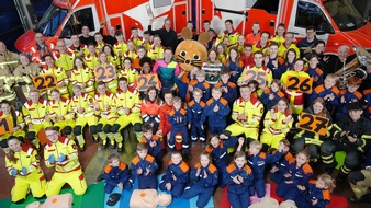 WDR Westdeutscher Rundfunk: Erste Hilfe mit der Maus / WDR Blechbläser und Notfallsanitäter bringen Lebensretter-Wissen in NRW-Grundschulen