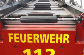 Feuerwehr Sprockhövel: FW-EN: Tag der offenen Tür beim Löschzug Haßlinghausen - Samstag rockt Smithy in Fahrzeughalle-