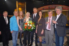 Landflucht mit den SKL-Millionen: Rentnerin aus der Lüneburger Heide gewinnt 5 Millionen bei der SKL-Show