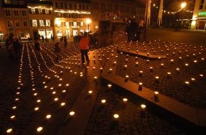 Caritas international: Erfolgreicher Start der Aktion "Eine Million Sterne" in Deutschland / Symbolisch ein Zeichen für Solidarität setzen